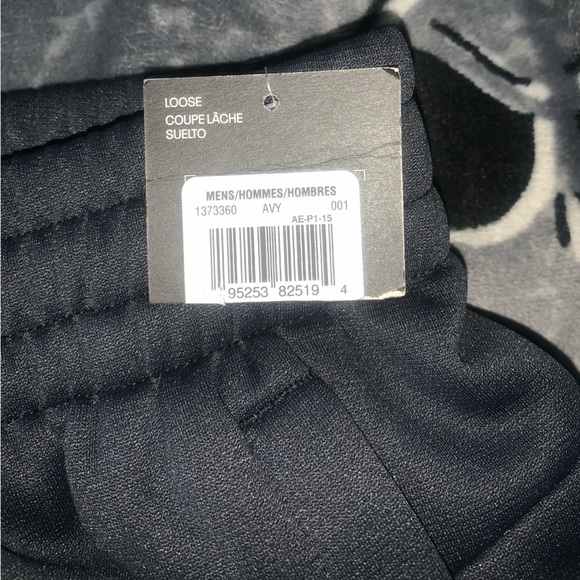 Men’s Black Under Armour Sweatpants - Picture 4 of 8